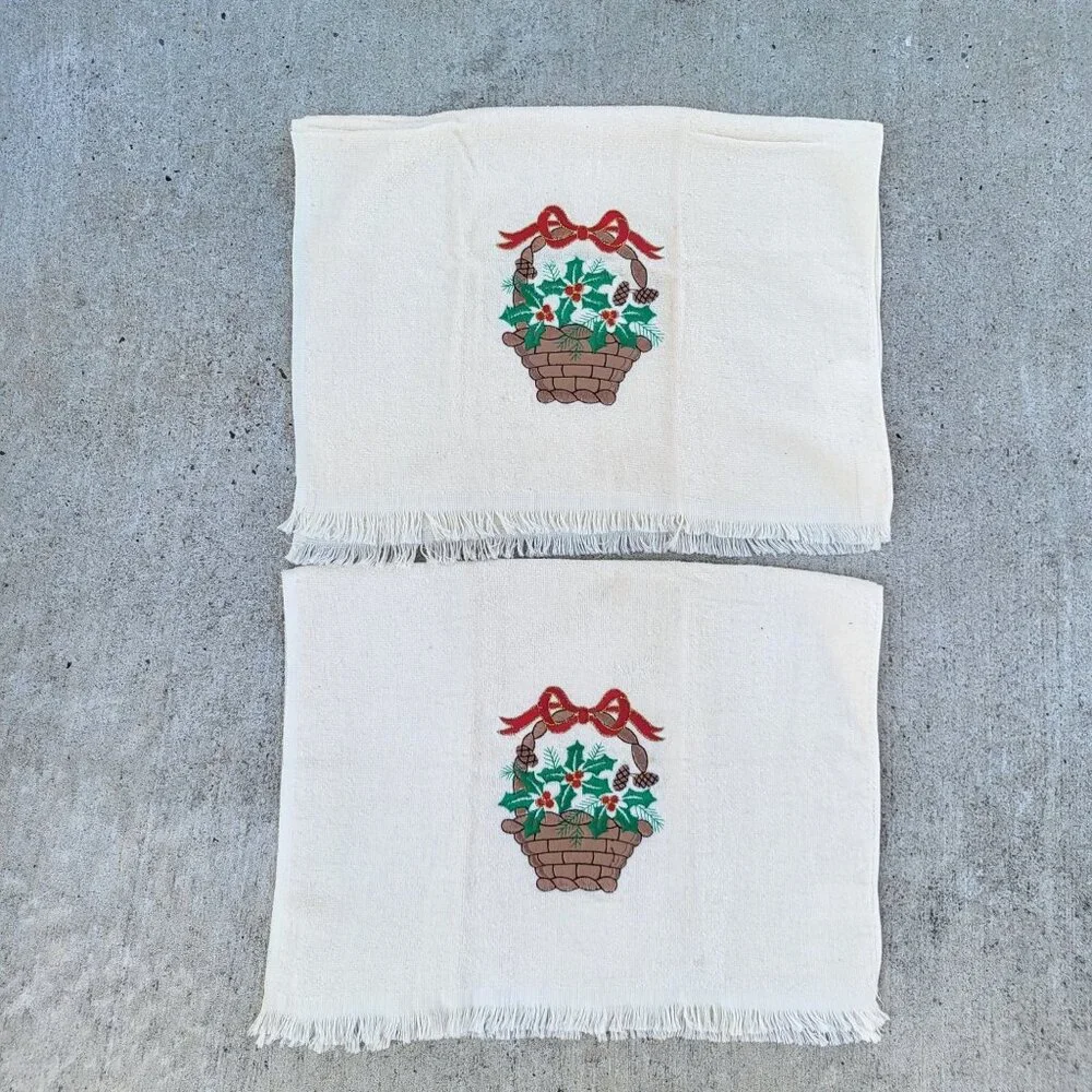 Embroidered Christmas Holiday Finger Tip Hand Towels Baskets Set of 2